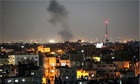 جنگنده‌های رژیم صهیونیستی نوار غزه را هدف قرار دادند