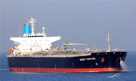 لنگر انداختن اولین نفتکش ایرانی در ونزوئلا؛ مادورو تشکر کرد