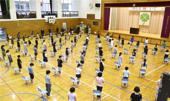 بازگشایی مدارس و مرزها در ژاپن