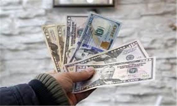 اعتماد: اعضای دولت باید با دلار 4200 تومانی مخالفت می‌کردند