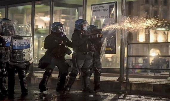 درگیری پلیس با معترضان به محدودیت‌های کرونایی +عکس