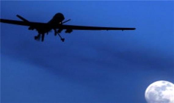 پرواز هواپیمای جاسوسی ناشناس بر فراز شهر مرزی بوکمال سوریه