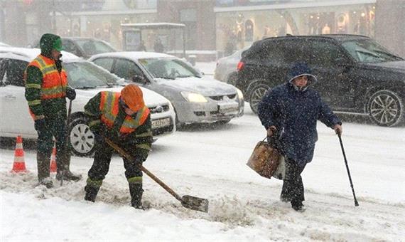 روشی عجیب برای پاکسازی برف در مسکو!