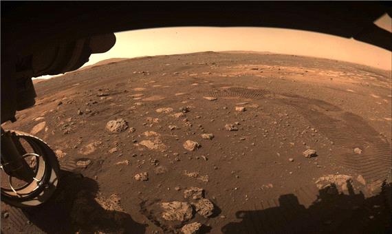 مریخ نورد استقامت برای اولین بار روی سیاره سرخ حرکت کرد