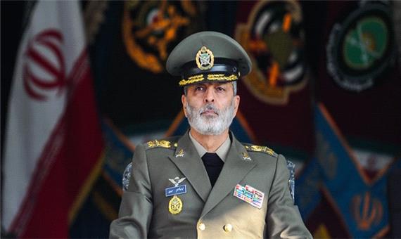پیام فرمانده ارتش به مردم ایران در حاشیه رژه 29 فروردین