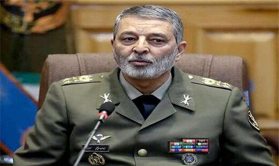 امیر موسوی: دشمنان در سست‌ کردن پیوند ارتش با نظام توفیقی ندارند