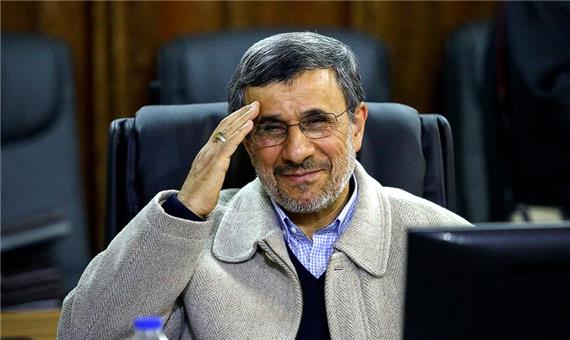 زیباکلام: پیشنهاد احمدی‌نژاد چه حکیمانه بود!