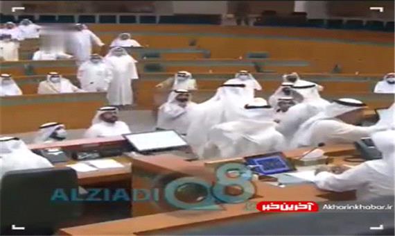 درگیری نمایندگان پارلمان کویت بر سر بودجه!