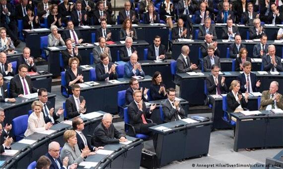 پارلمان آلمان بزرگ‌تر می‌شود