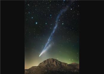 عکس روز ناسا از دنباله سرگردان «دنبالهدار لمون»