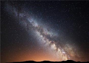 هوش مصنوعی صدها میلیارد ستاره را در راه شیری به نمایش گذاشت