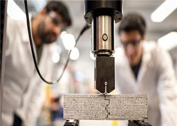 تلاش برای جایگزینی واردات با فناوریهای بومی در صنایع راهبردی کشور