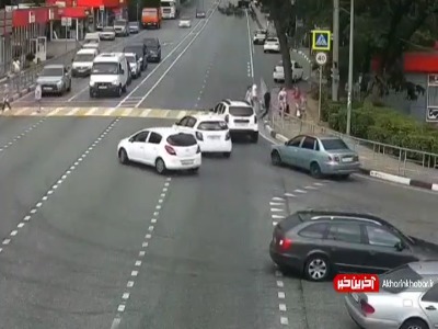 تصادف وحشتناک خودرو با عابران پیاده