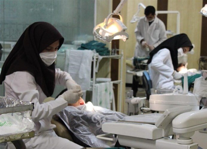 ارائه خدمات دندانپزشکی به کودکان کار