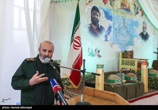تصویری از جانشین جدید فرمانده نیروی قدس سپاه در کنار رهبر انقلاب