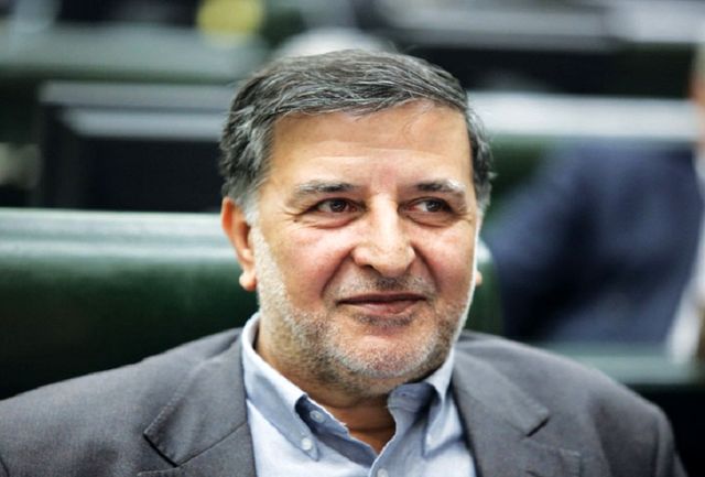 یوسفیان ملا: افرادی که در انتخابات میان دوره‌ای مجلس ثبت نام می‌کنند به دنبال اعاده حیثیت هستند
