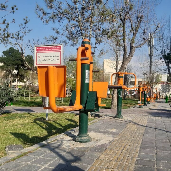 تجهیز بوستانهای منطقه ۱۵ به وسایل بازی کودکان