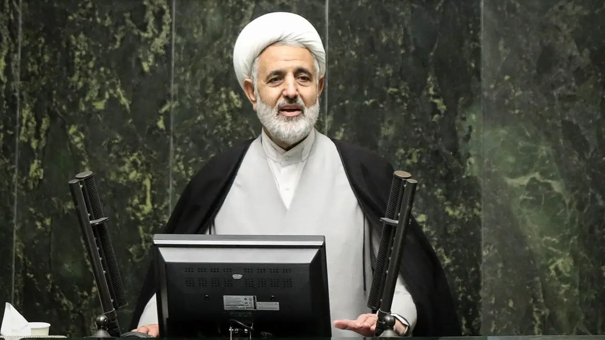 نماینده مجلس: هر روز تعطیلی نزدیک به 30 هزار میلیارد تومان به اقتصاد آسیب وارد می‌کند