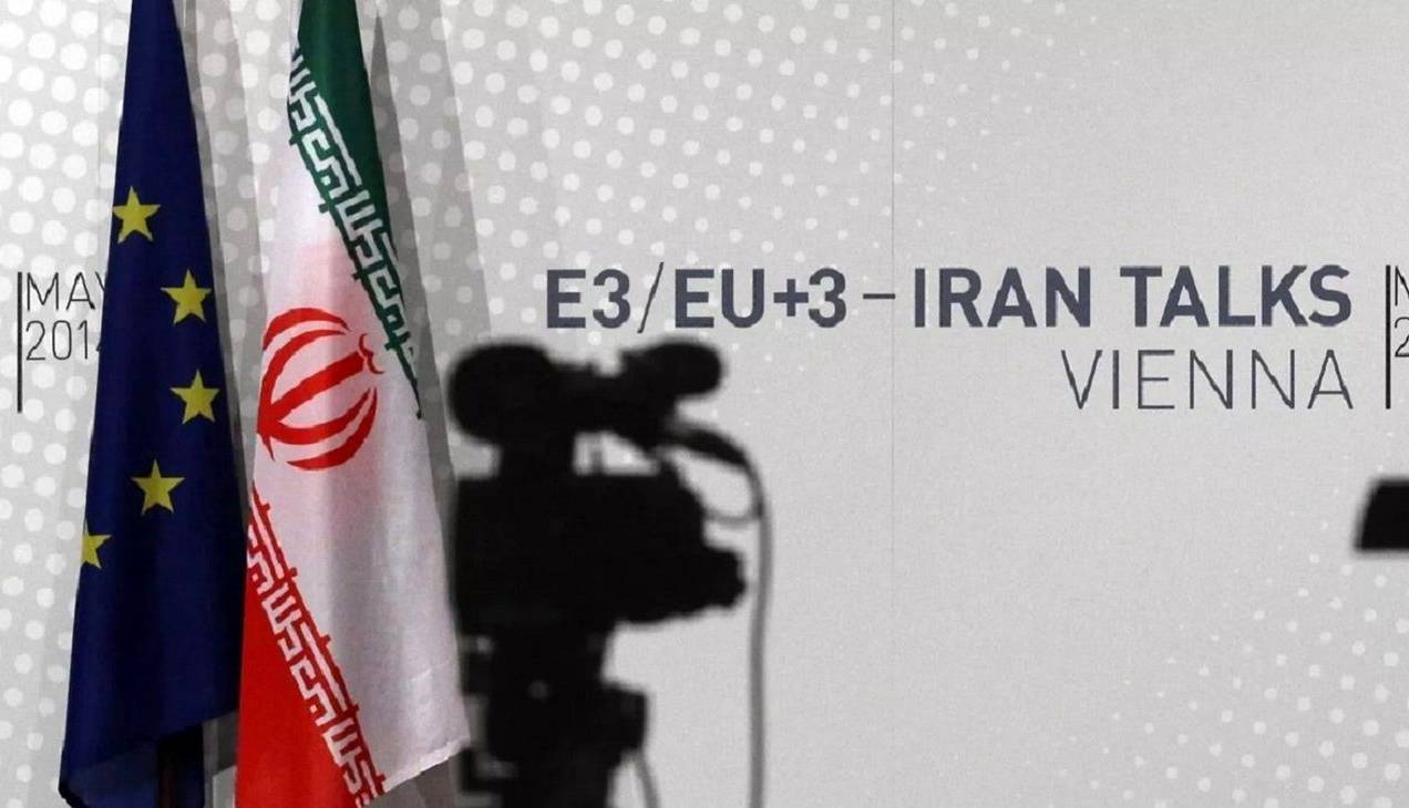یک استاد دانشگاه: دیپلماسی کنونی ایران منفعل و لجبازانه است