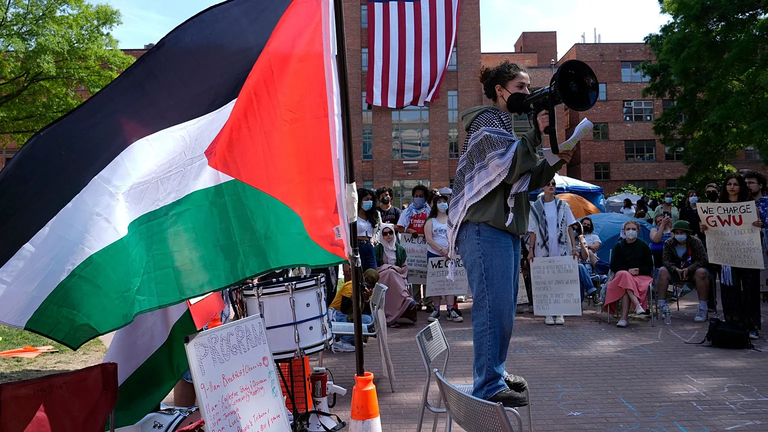 سرمقاله فرهیختگان/ تاوان دانشگاه در مخالفت با صهیونیست‌ها؛ از فلسطین تا چارلی کرک