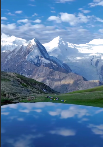 دریاچه ای شگفت انگیز در پاکستان