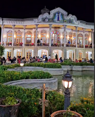 شب های عمارت شاپوری شیراز