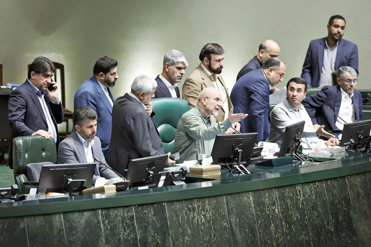 سرمقاله شرق/ واکنش‌های عجیب