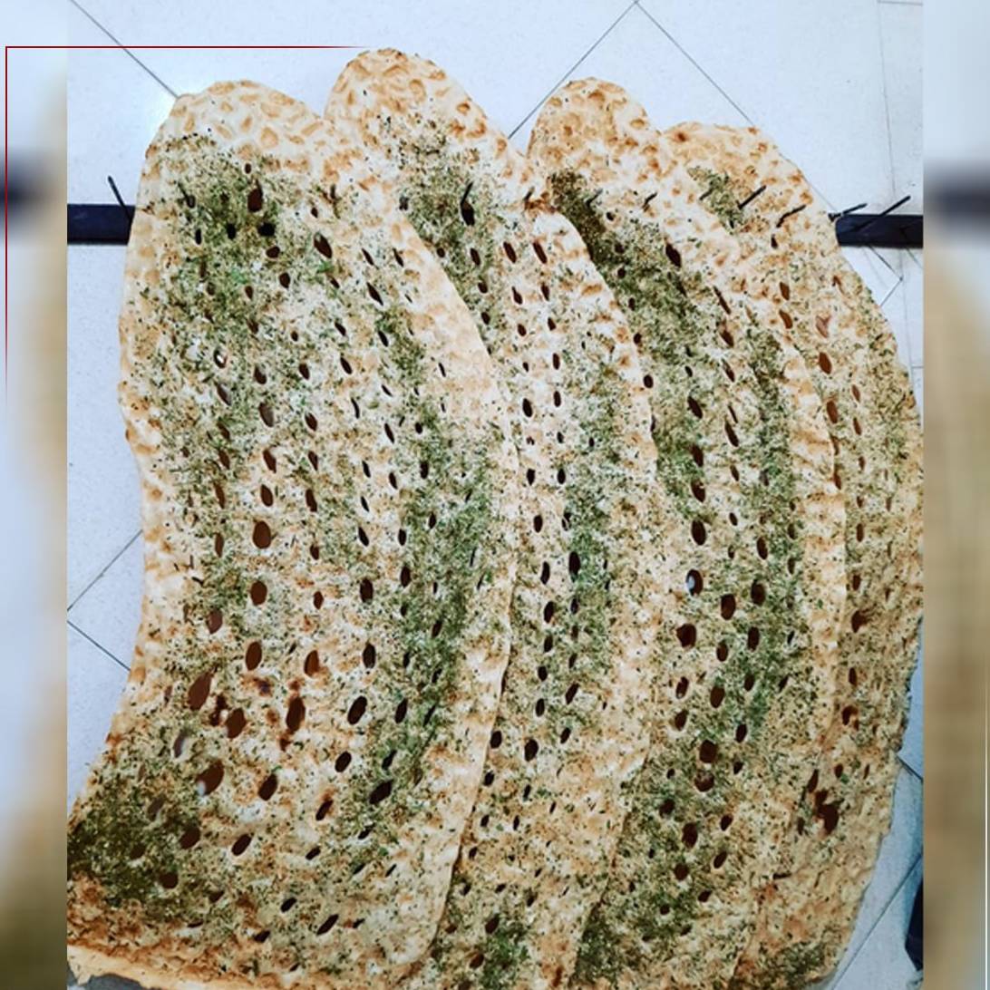 افزودن کنجد و سبزیجات به نان ممنوع می‌شود