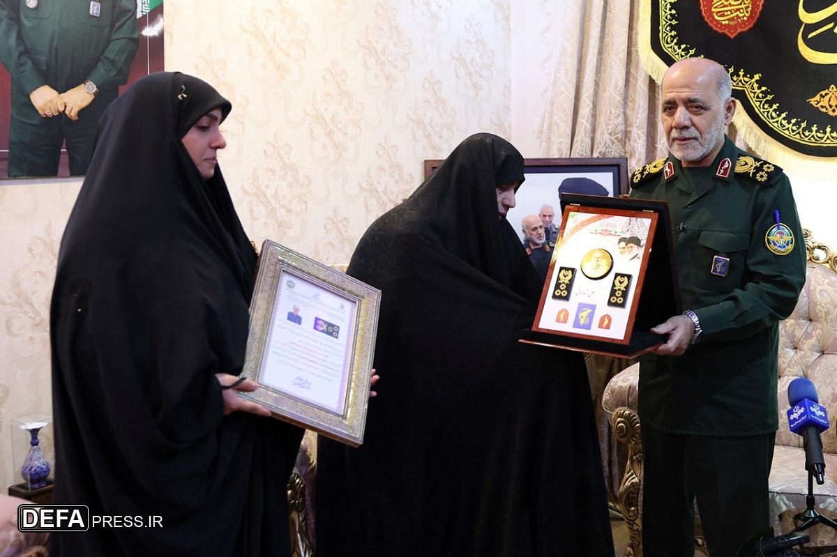 اعطای درجه سپهبدی به شهید علی شادمانی