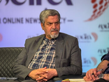 کواکبیان: بازنگری قانون اساسی بر مبنای اصل ١٧٧ در دستور کار قرار گیرد