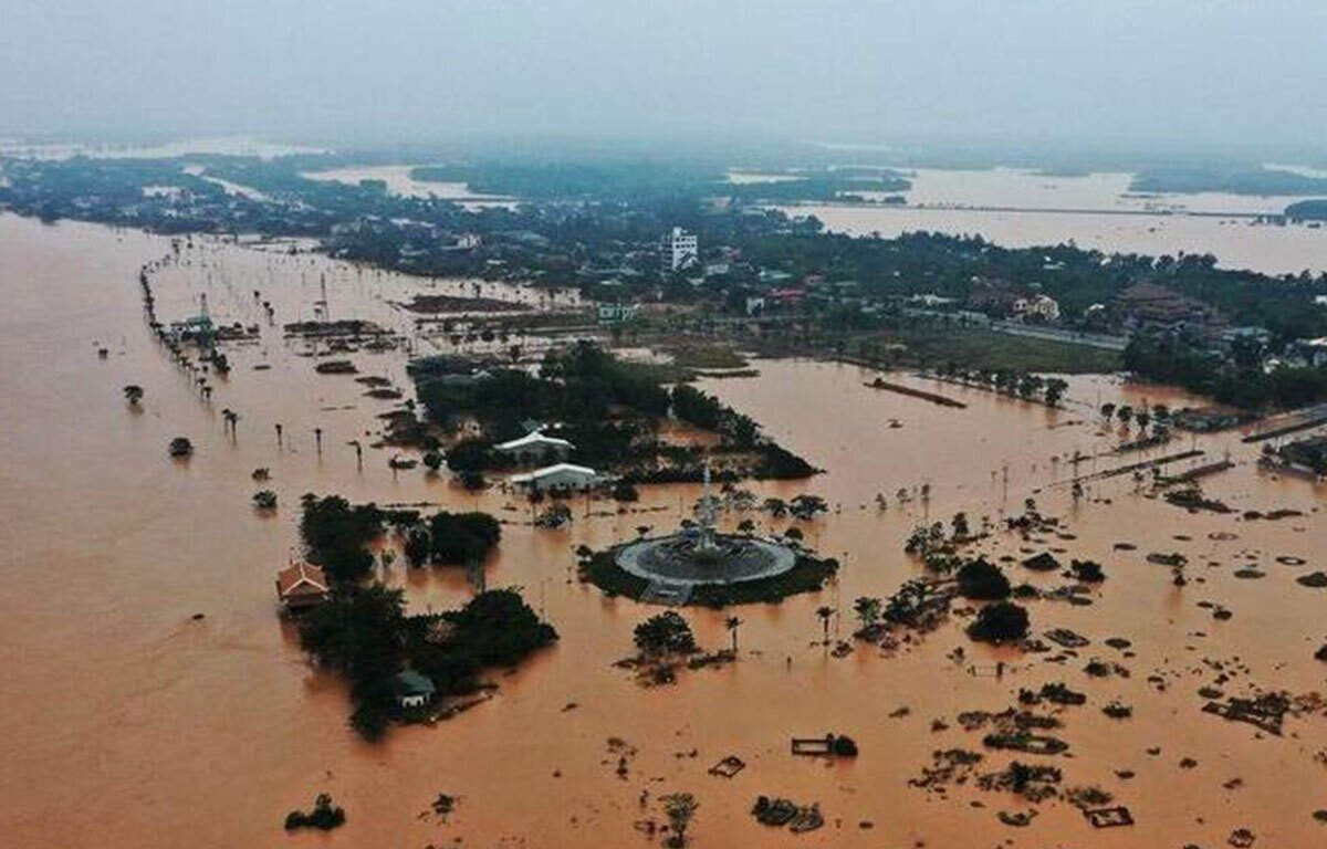 سیلاب عجیب در فیلیپین