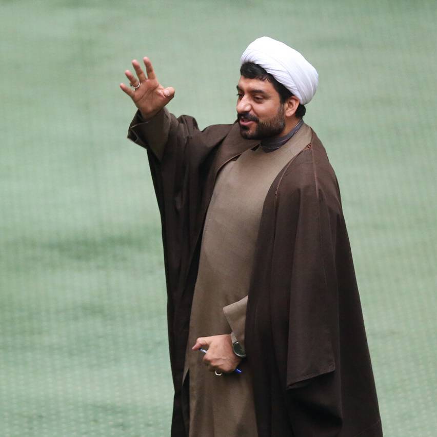 آزادی‌خواه: به‌وسیله کالابرگ و فروشگاه‌های زنجیره‌ای می‌توان واسطه‌ها را حذف کرد