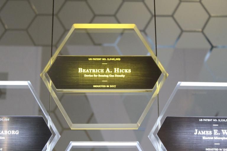 ایران پرسمان