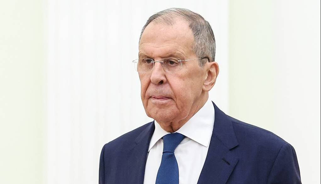 لاوروف : کشورهای زیادی سلاح روسی را به سلاح های غربی ترجیح می دهند