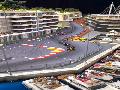 یک کپی مینیاتوری کامل از پیست جایزه بزرگ فرمول ۱