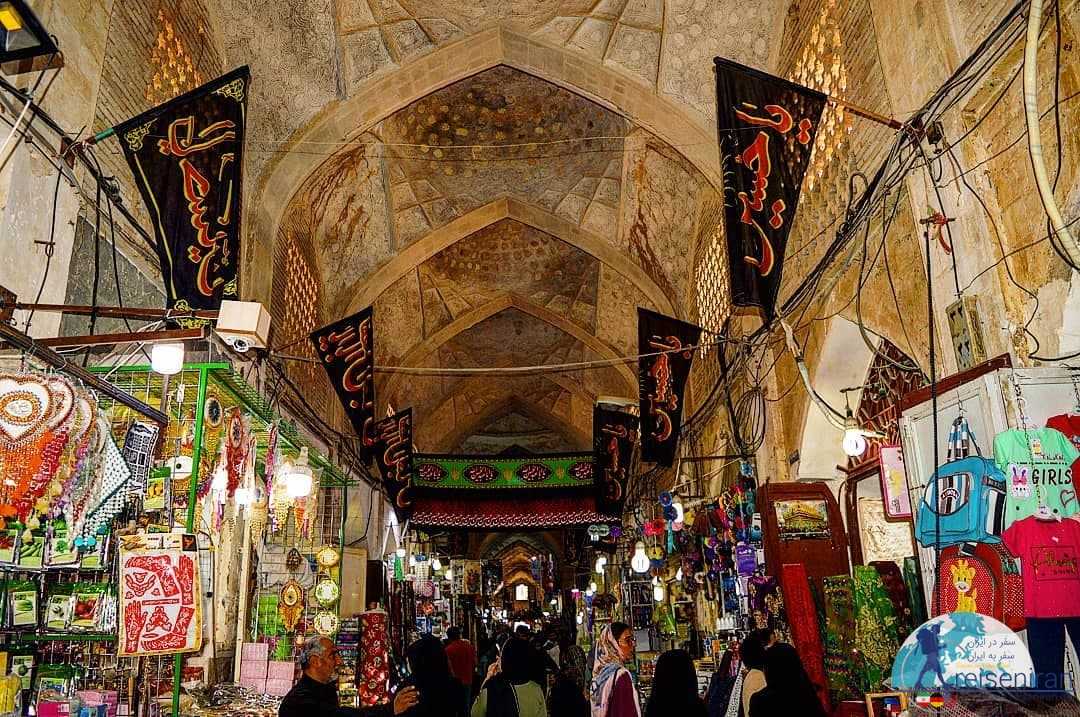 بازار قیصریه‌ی لار، الگوی معماری ایرانی