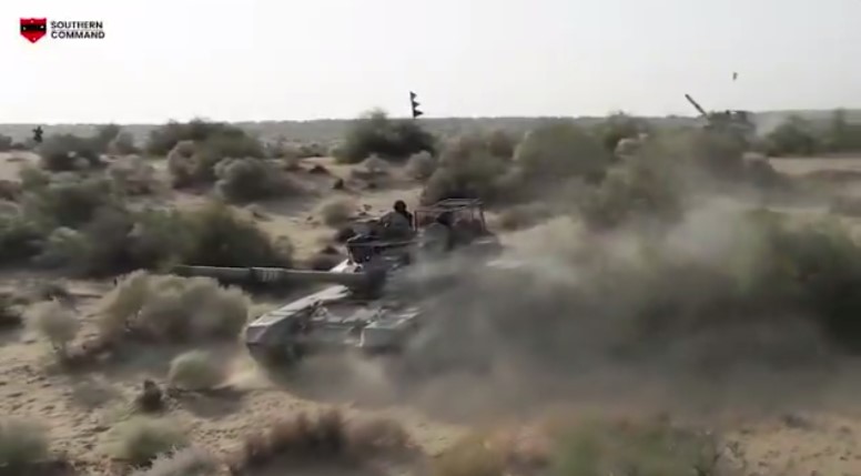 نمایش قدرت هند با برگزاری رزمایش در صحرای «جایسالمر»