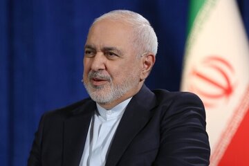 ظریف: حمله عراق به کویت، این دروغ که ایران تهدید منطقه است را فروپاشید