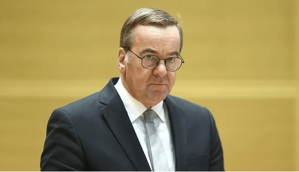 هشدار وزیر دفاع آلمان درباره جنگ ناتو با روسیه