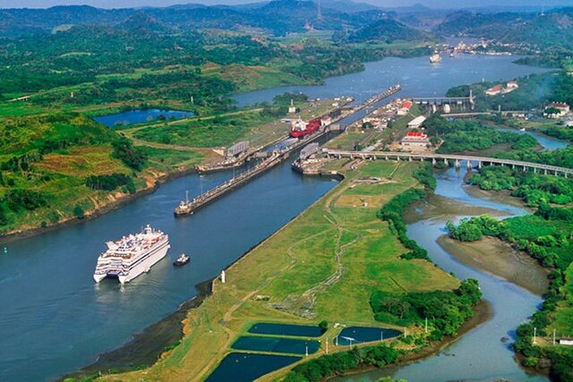 تقویم تاریخ/ انعقاد قرارداد استعماری حفر کانال "پاناما" بین امریکا و پاناما (۱۹۰۳م)