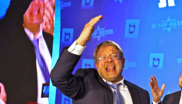 افتخار بن گویر به خاموش کردن صدای اذان در مساجد