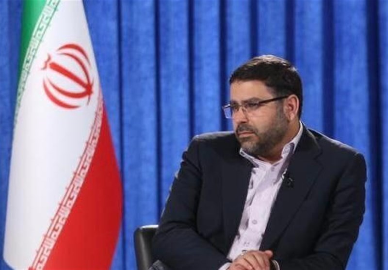 توئیت رنجبران درباره مستند «موشک‌ها بر فراز بازان»