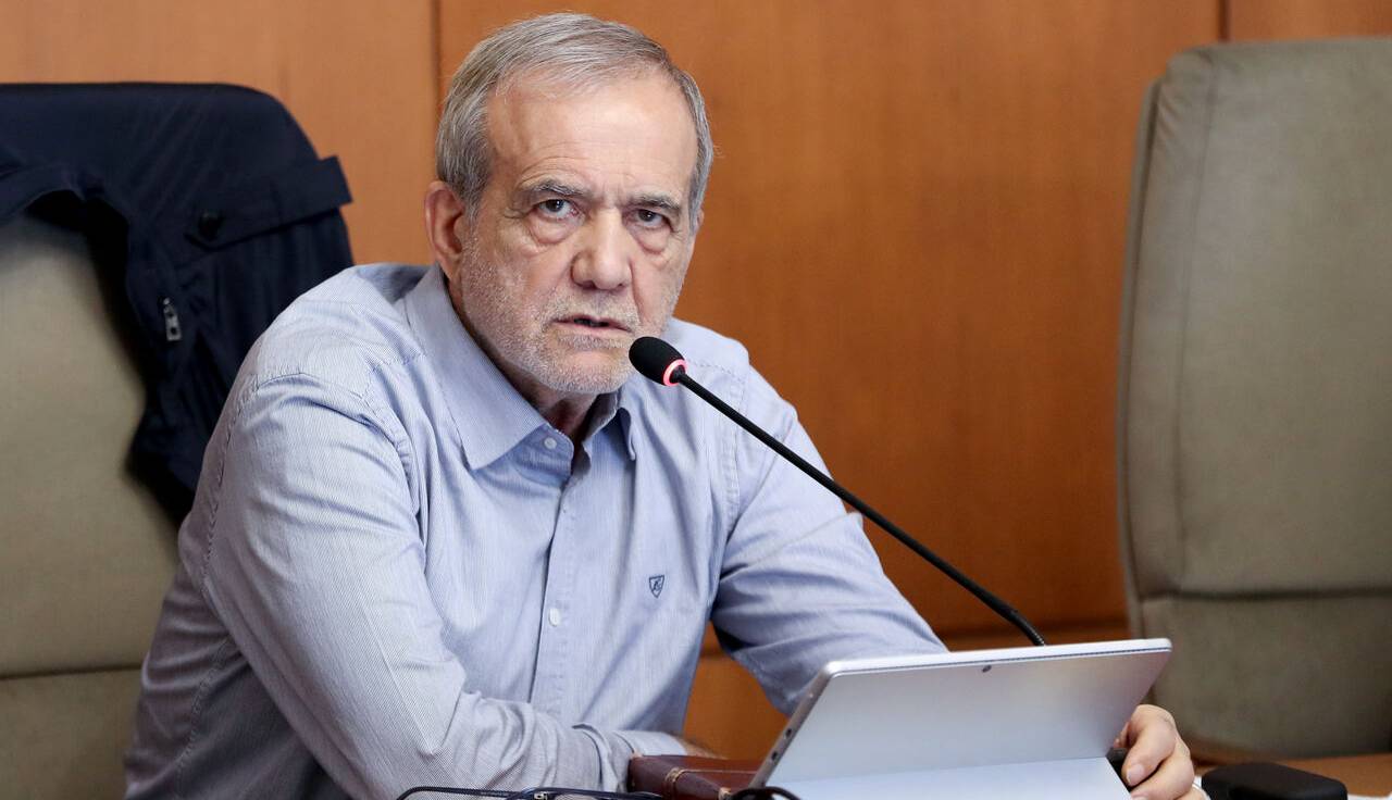 پزشکیان: رعایت قوانین و هنجارهای ملی در حوزه عفاف و حجاب باید از درون دستگاه‌ها آغاز شود