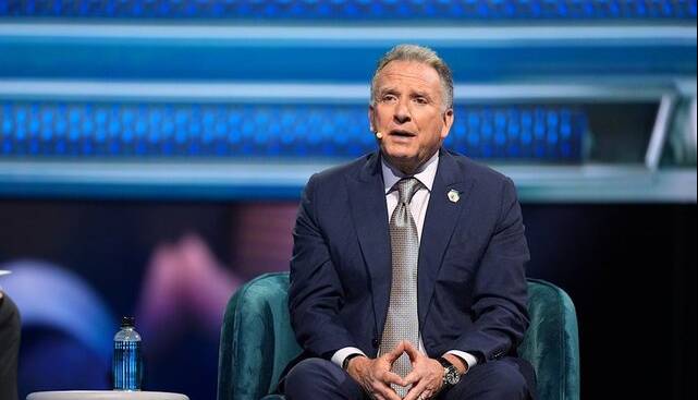 تعویق سفر پرحاشیه ویتکاف به ترکیه