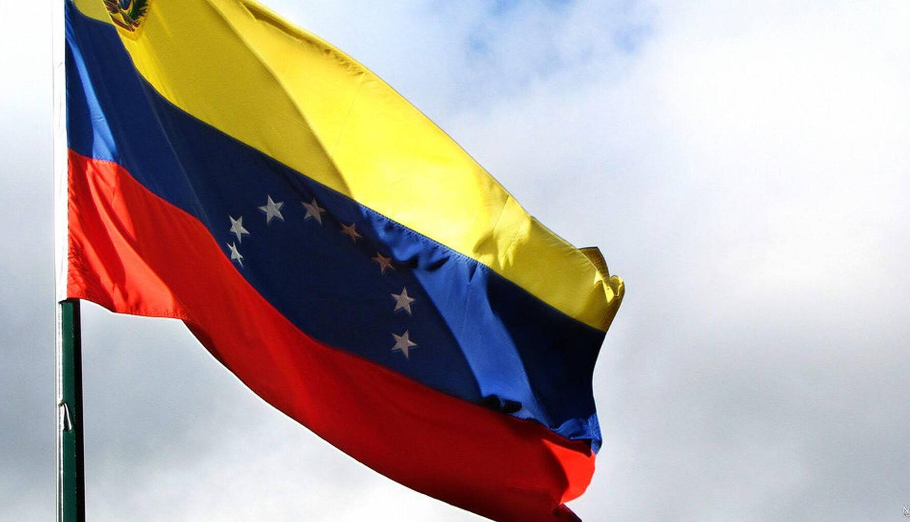 انفجار و حریق در تاسیسات نفتی ونزوئلا