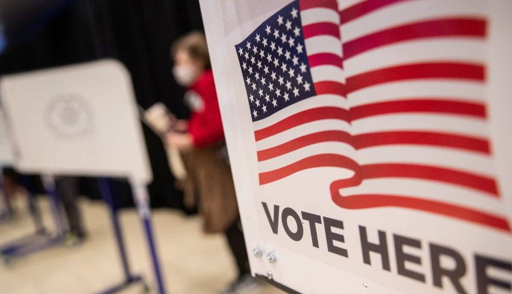 دموکرات‌ها در انتخابات سراسری ۱۴ درصد از جمهوری‌خواهان پیشی گرفتند