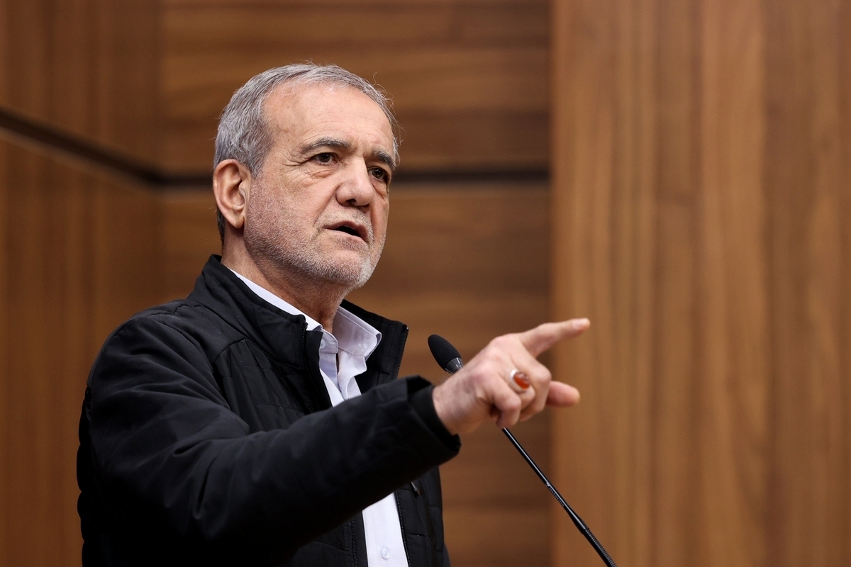 رئیس جمهور در قزوین: انتقال پایتخت اجباری است