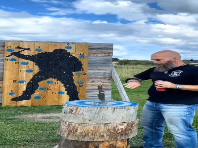 قهرمان پرتاب چیزای خطرناک