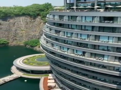 چین، سرزمین عجایب، هتل بین قاره ای شانگهای