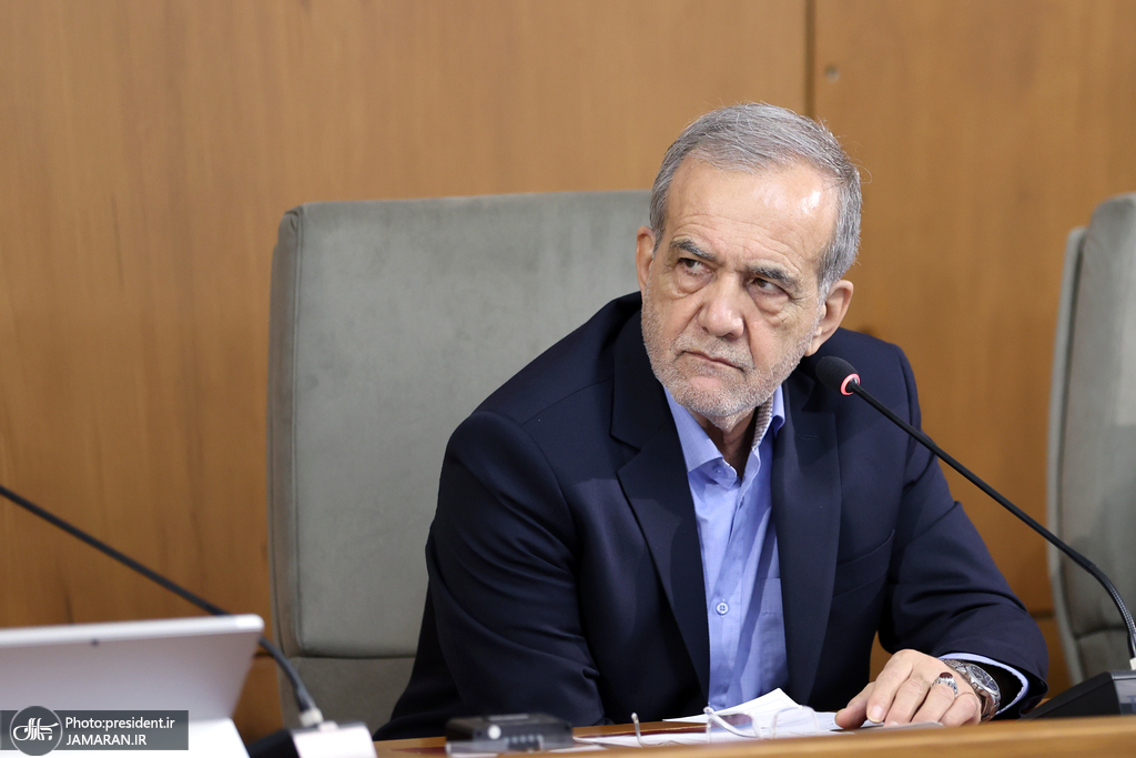 سرمقاله هم میهن/ شکاف نظر و عمل